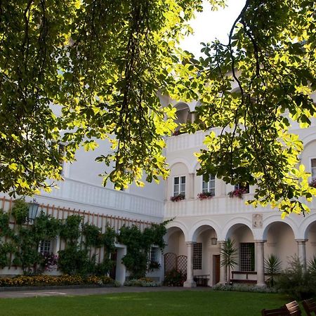 Hotel Kloster Wernberg Exteriér fotografie